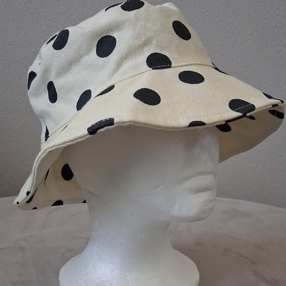 American Exchange Black & Cream Cotton Bucket Hat - Picture 2 of 9